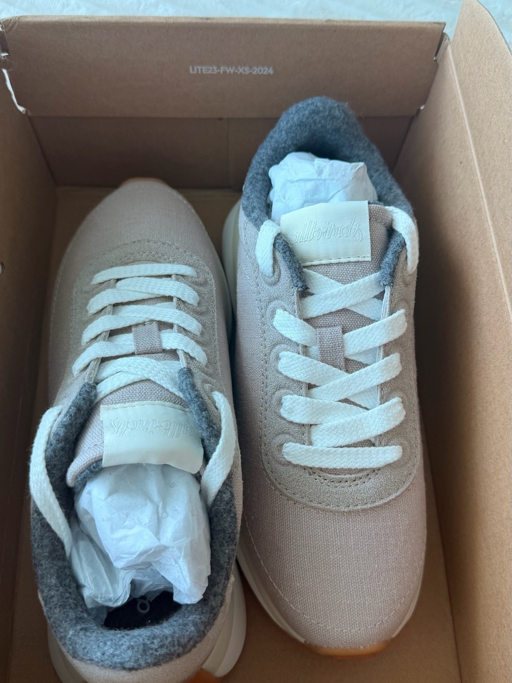 Allbirds Women’s Varsity Sneakers Mushroom Blizzard Sole Size 5 NIB